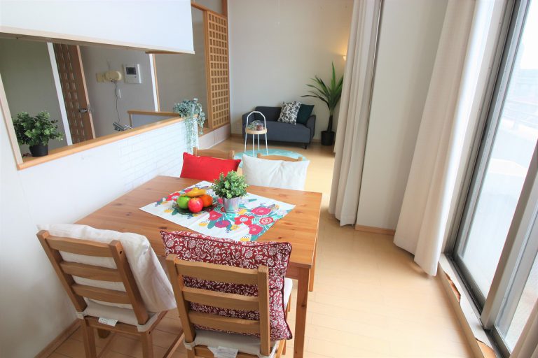 低コストで高く売れる！中古物件の売却にはホームステージングが効果的！